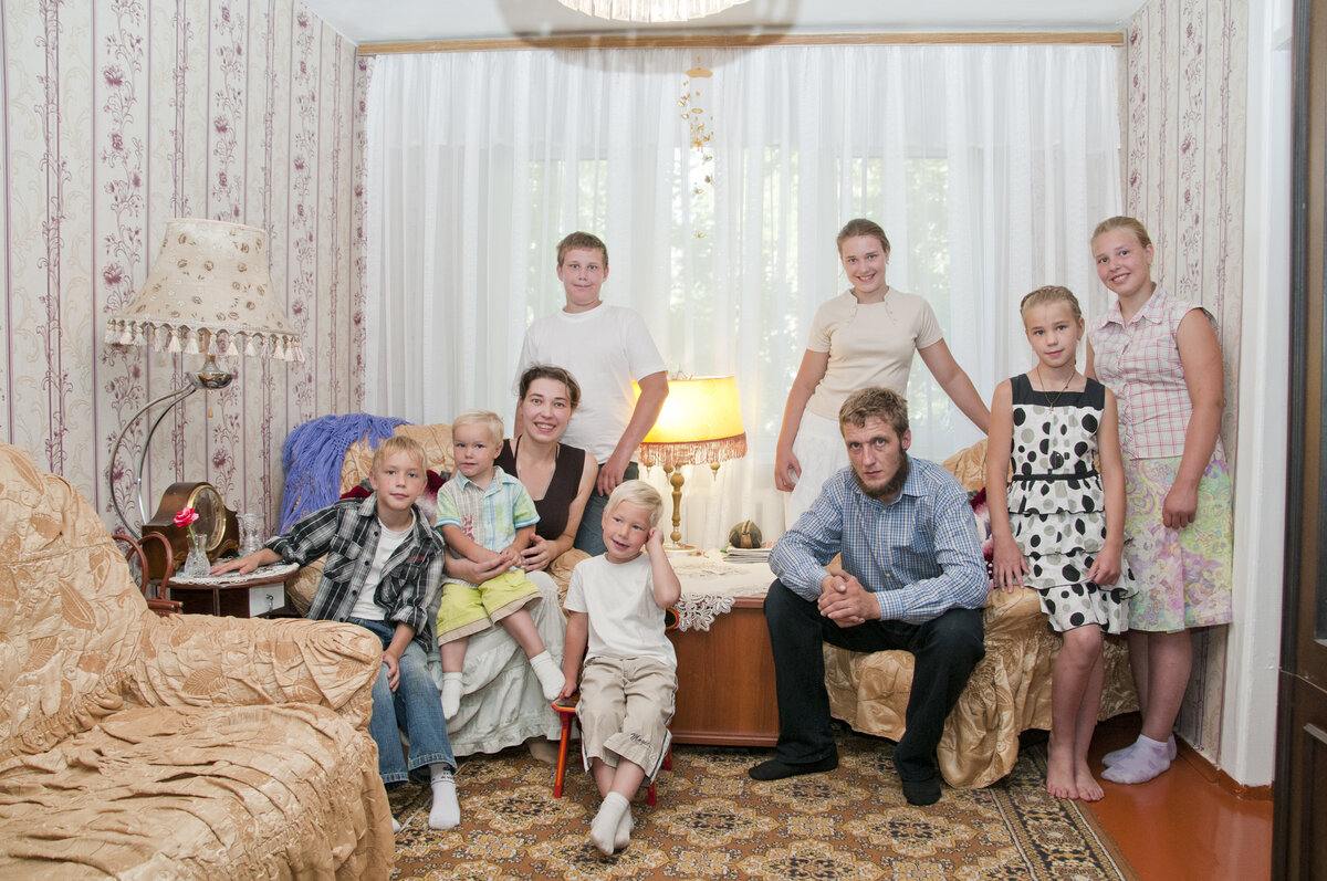 Многодетную семью никитиных